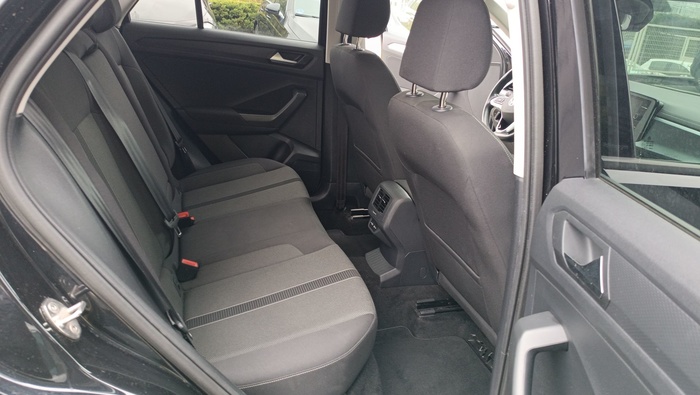 Volkswagen T-Roc Life 1.0 TSI 81 kW (110 CV) Vehículo usado en Madrid Volkswagen T-Roc Life 1.0 TSI 81 kW (110 CV) Vehículo usado en Madrid