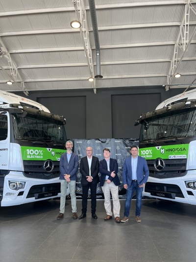 eActros vuelve a ser protagonista en el concesionario Mercedes-Benz Valdisa. Se ha realizado el mayor número de pedidos de vehículos industriales pesados eléctricos 100% de Europa eActros vuelve a ser protagonista en el concesionario Mercedes-Benz Valdisa. Se ha realizado el mayor número de pedidos de vehículos industriales pesados eléctricos 100% de Europa