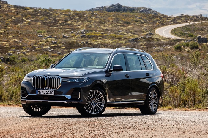x7 BMW Premium Selection