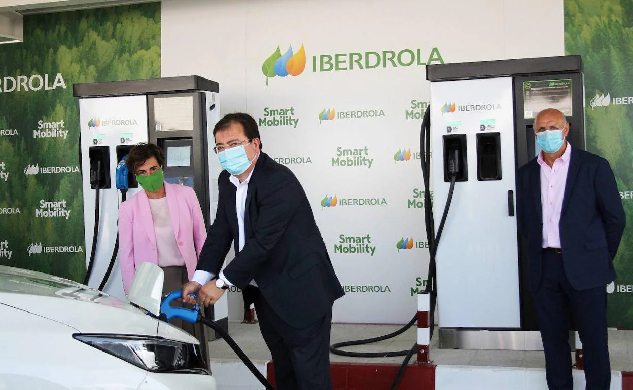 ♻️ Los extremeños que viajen a Madrid ya pueden cargar de forma rápida su vehículo eléctrico