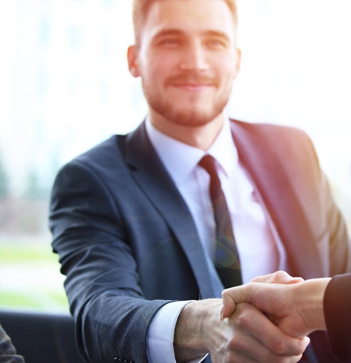 trabaja-con-nosotros