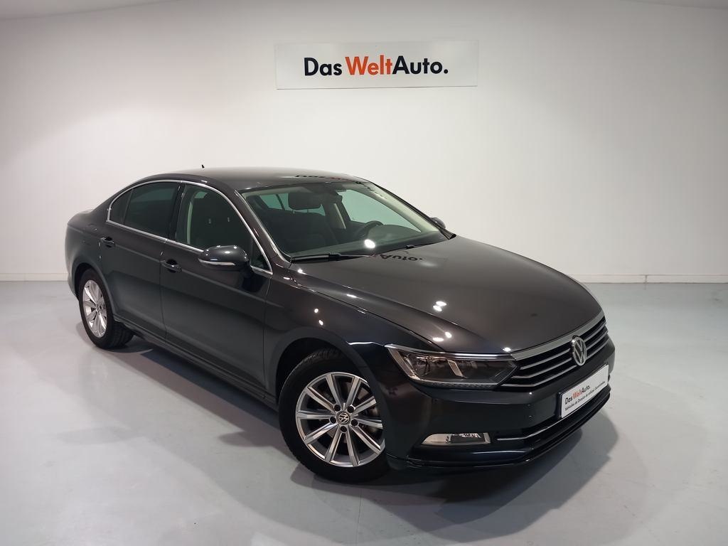 Volkswagen Passat Advance 2.0 TDI 110 kW (150 CV) - 1