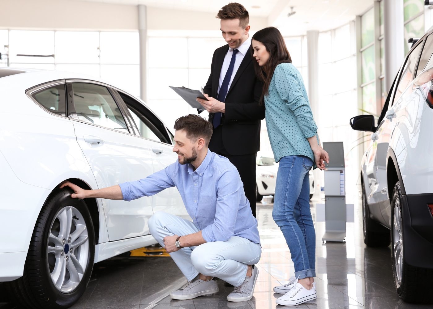 Revisión de coche de segunda mano antes de la compra